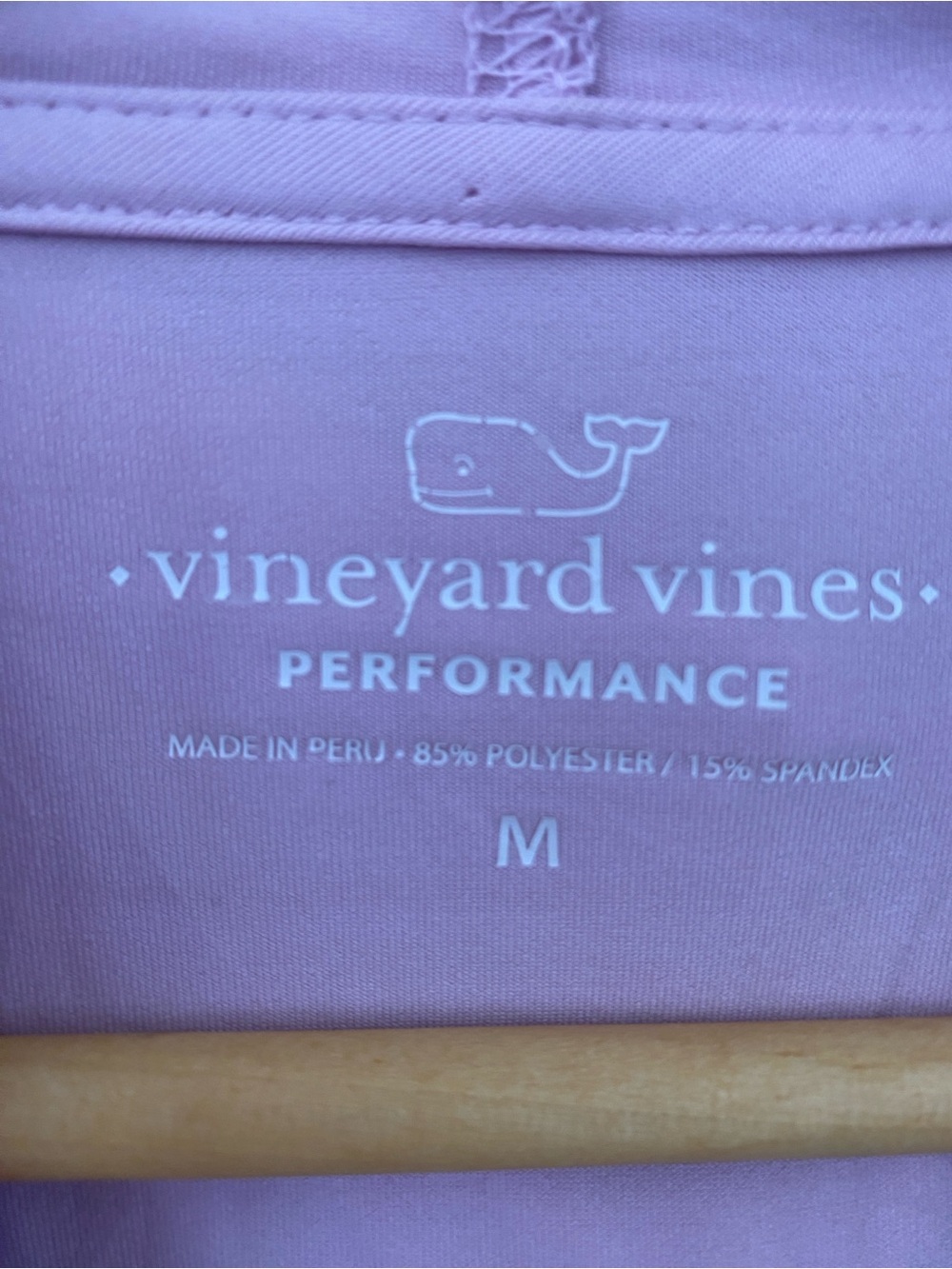 Vineyard Vines Pink Whale Logo Athletic Performance Hoodie Thumb Hole Sz Medium - Picture 3 of 8